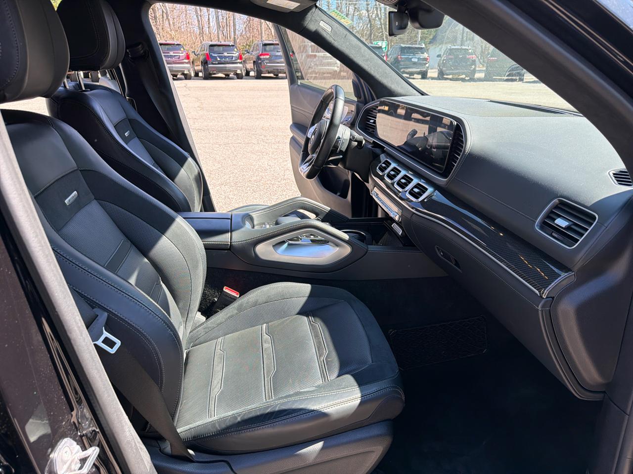 Mercedes-Benz GLS  2021