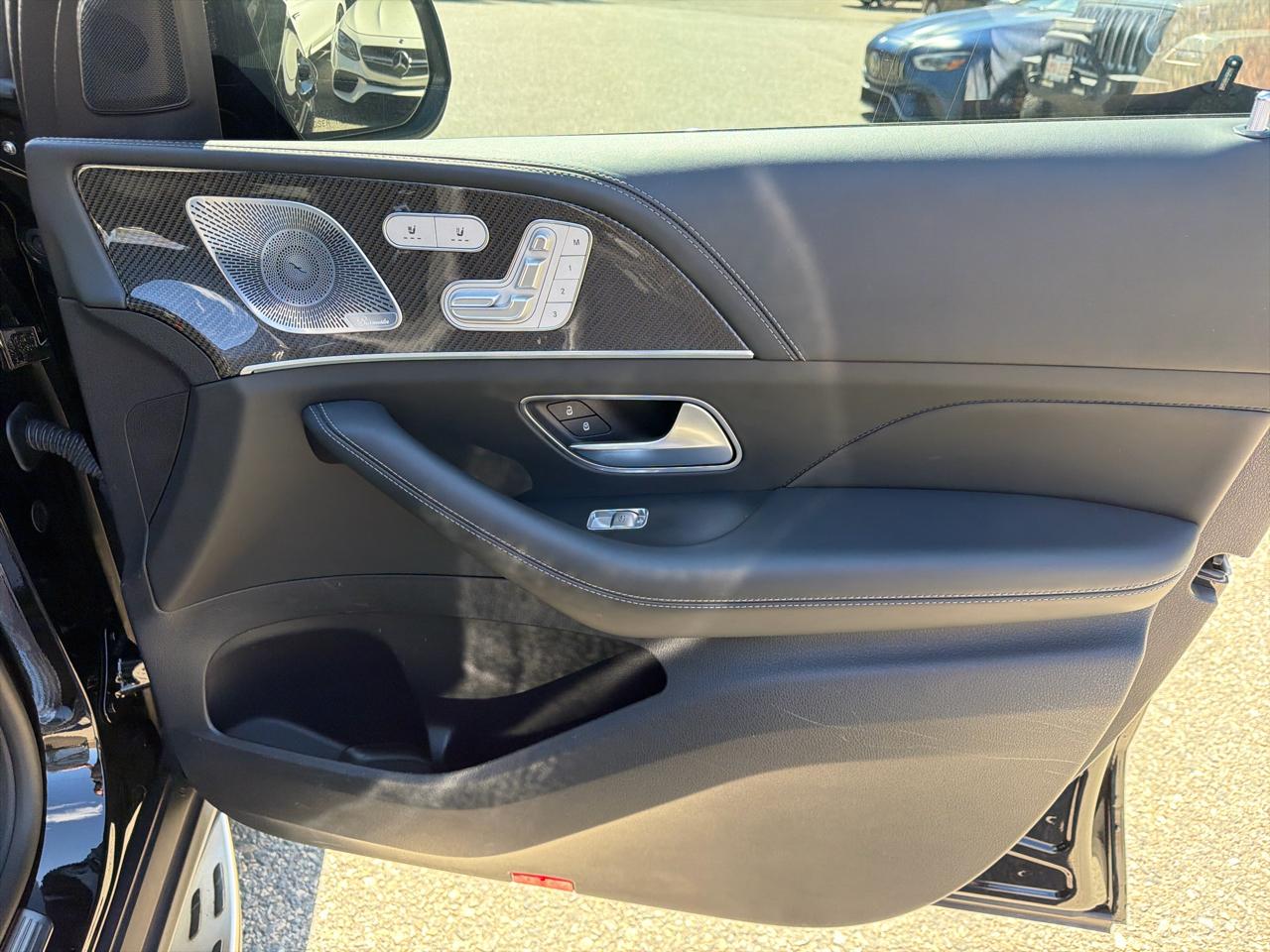 Mercedes-Benz GLS  2021