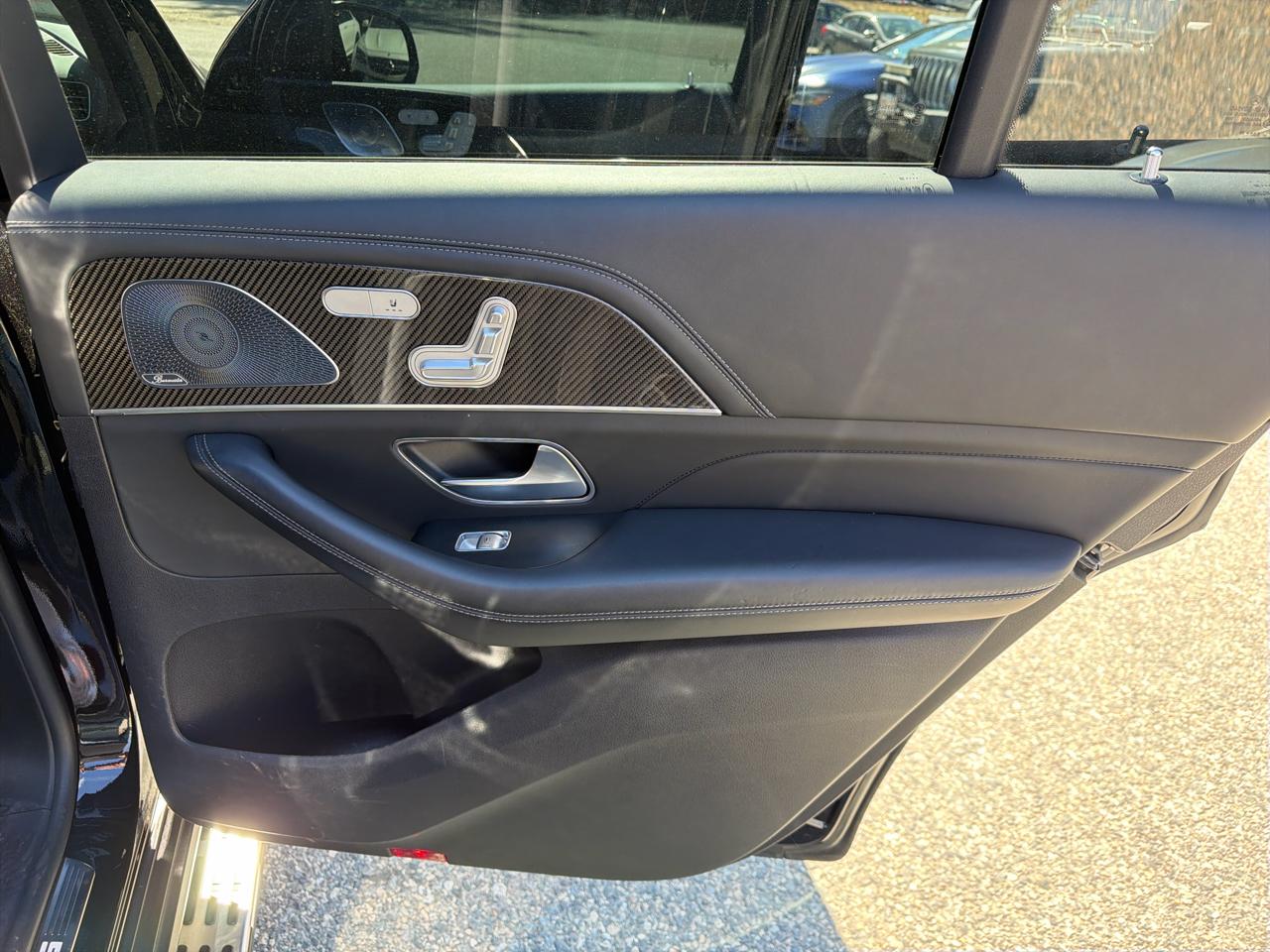 Mercedes-Benz GLS  2021