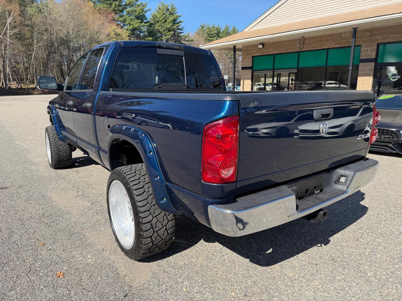 Dodge Ram 2500 4WD Quad Cab 140.5" SLT 2007