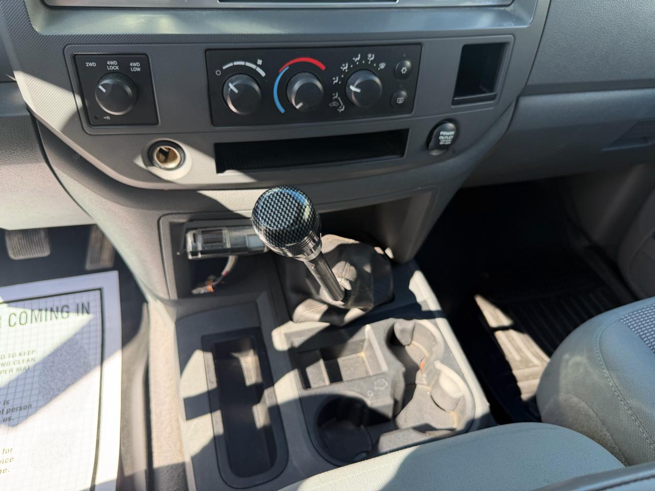Dodge Ram 2500 4WD Quad Cab 140.5" SLT 2007