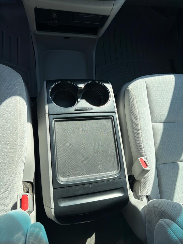 Toyota Sienna LE AWD 7-Passenger (Natl) 2017