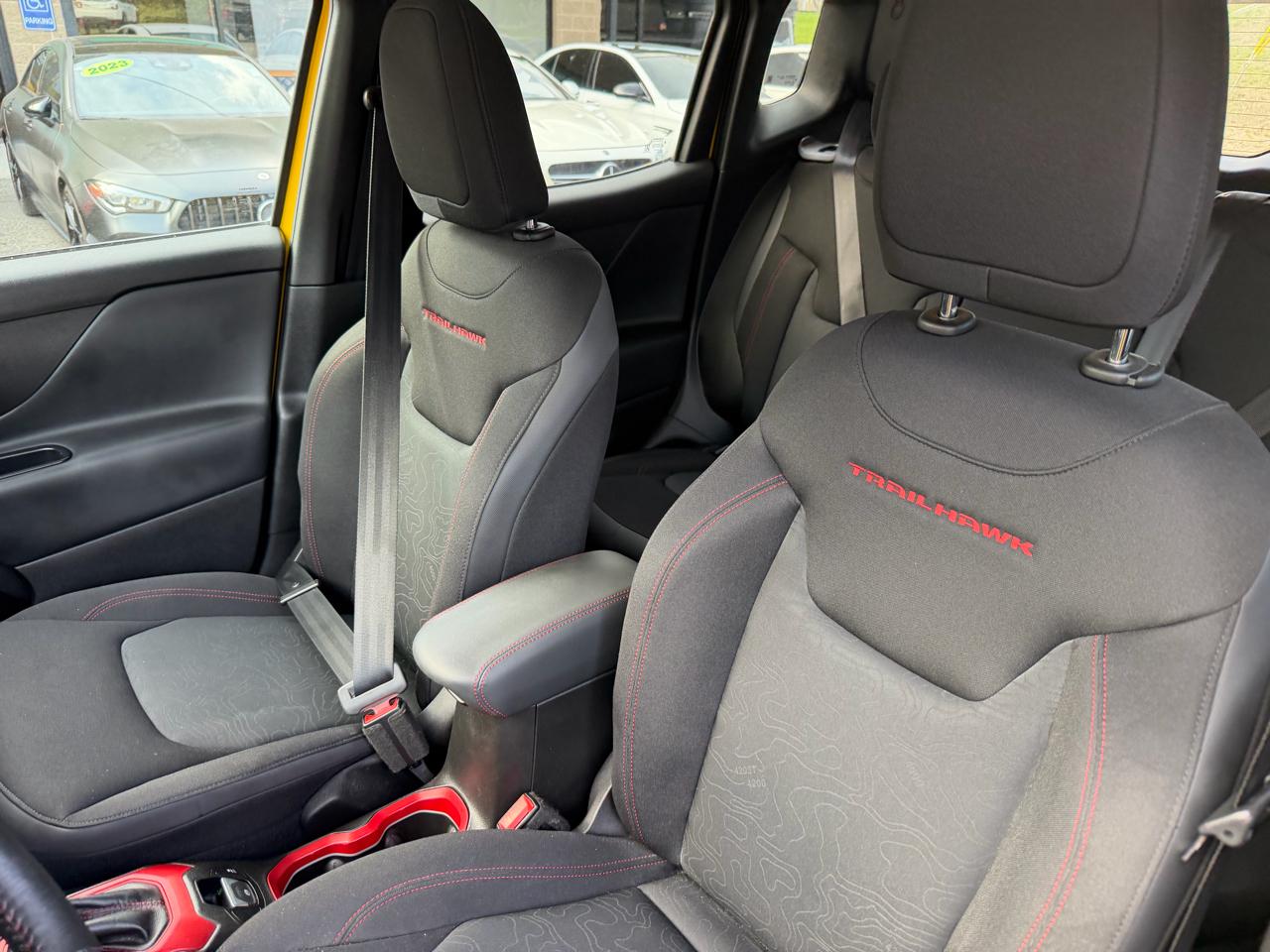 Jeep Renegade 4WD 4dr Trailhawk 2016