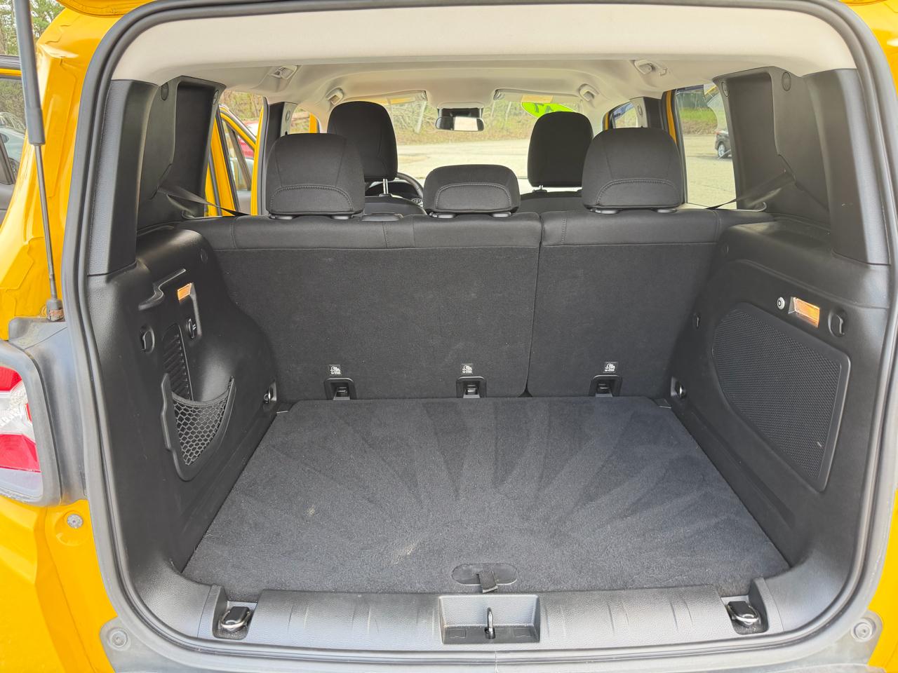 Jeep Renegade 4WD 4dr Trailhawk 2016