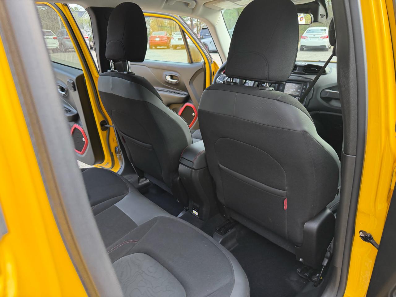 Jeep Renegade 4WD 4dr Trailhawk 2016