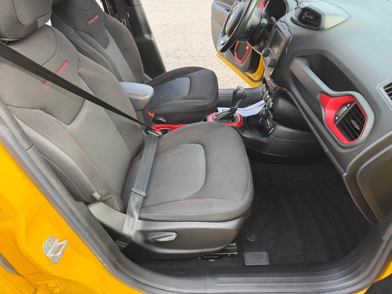 Jeep Renegade 4WD 4dr Trailhawk 2016