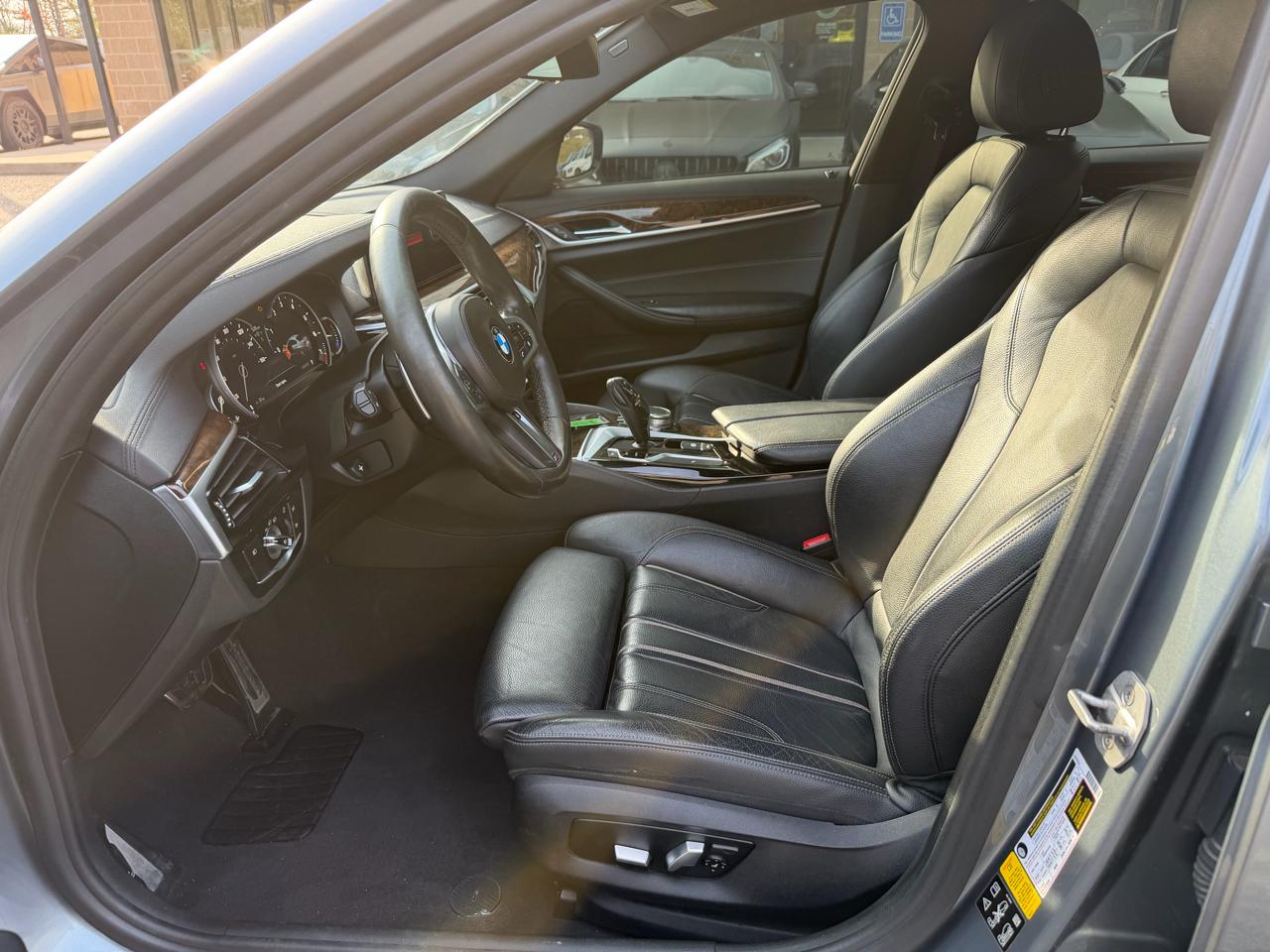 BMW 5 Series 540i xDrive Sedan 2017