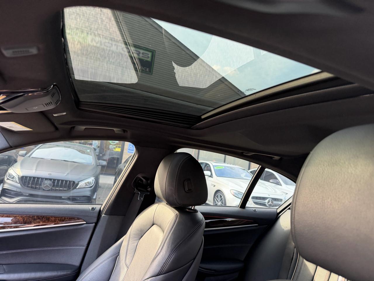 BMW 5 Series 540i xDrive Sedan 2017