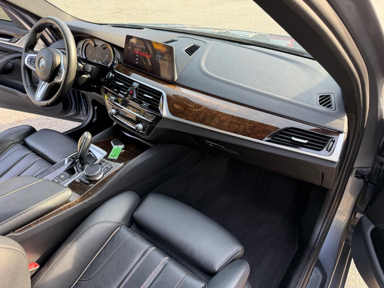 BMW 5 Series 540i xDrive Sedan 2017