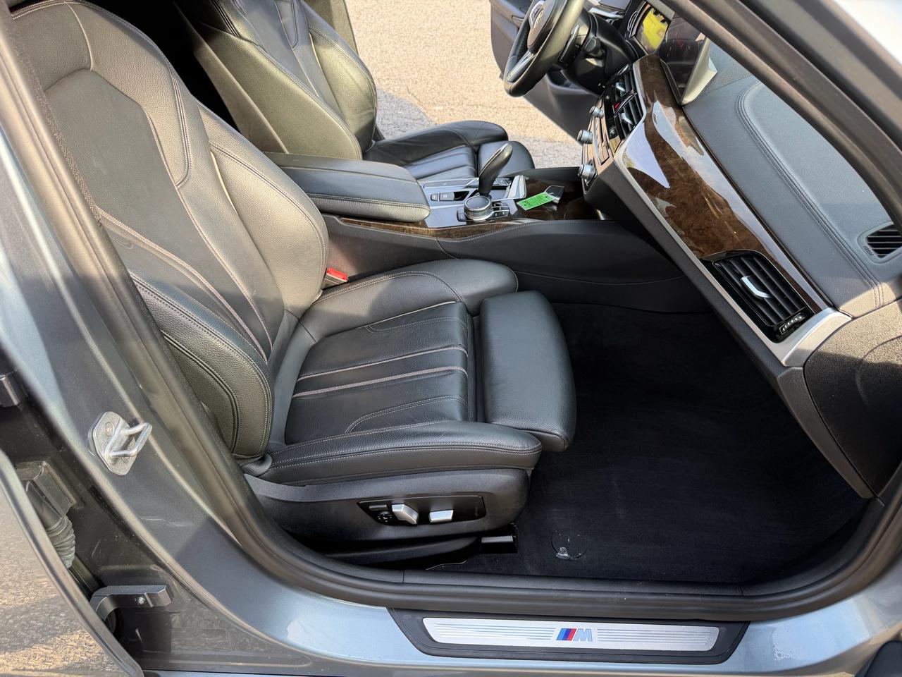BMW 5 Series 540i xDrive Sedan 2017