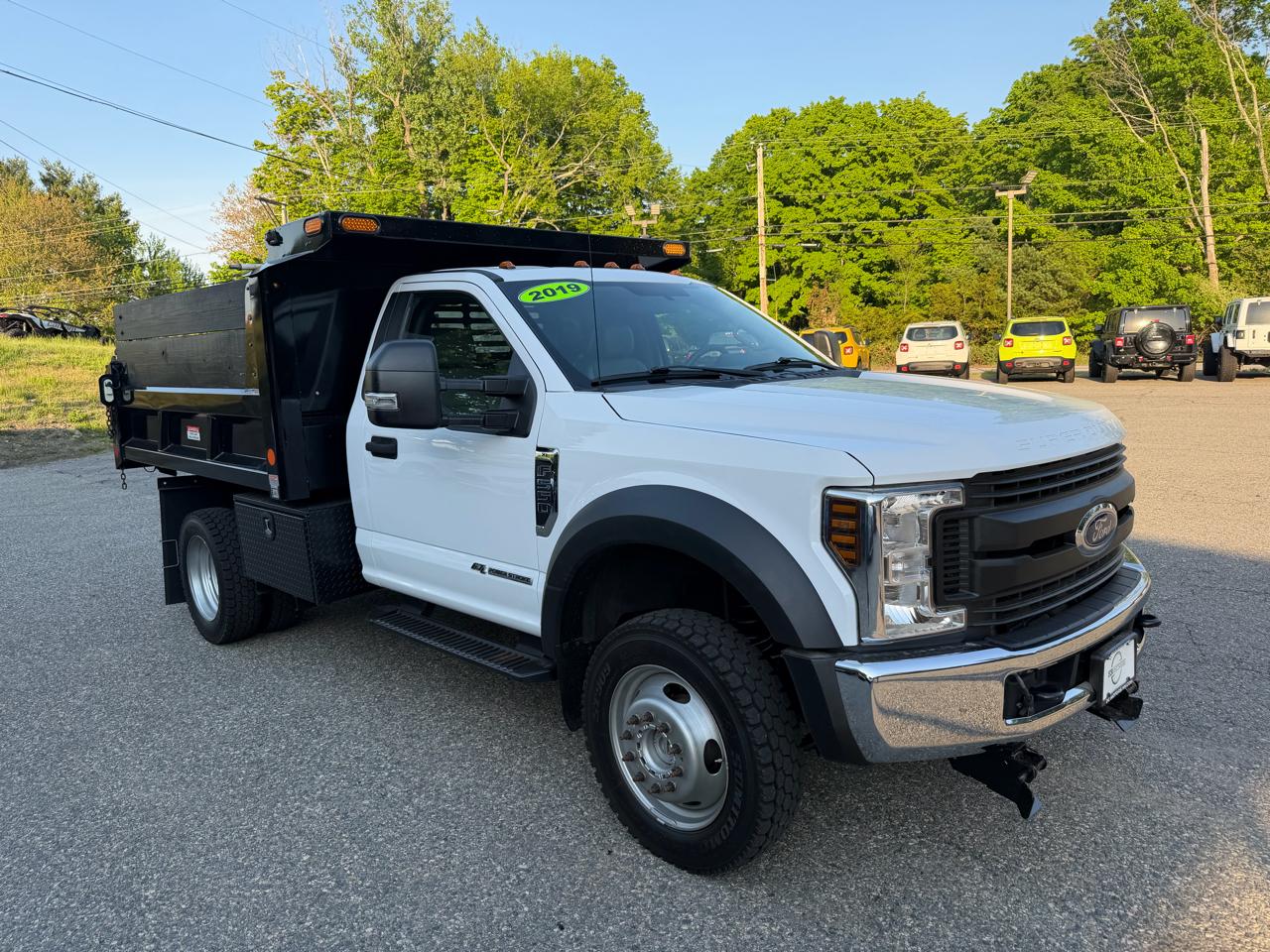 Ford Super Duty F-550 DRW XLT 4WD Reg Cab 145" WB 60" CA 2019