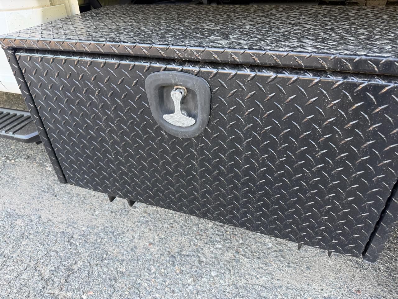 Ford Super Duty F-550 DRW XLT 4WD Reg Cab 145" WB 60" CA 2019