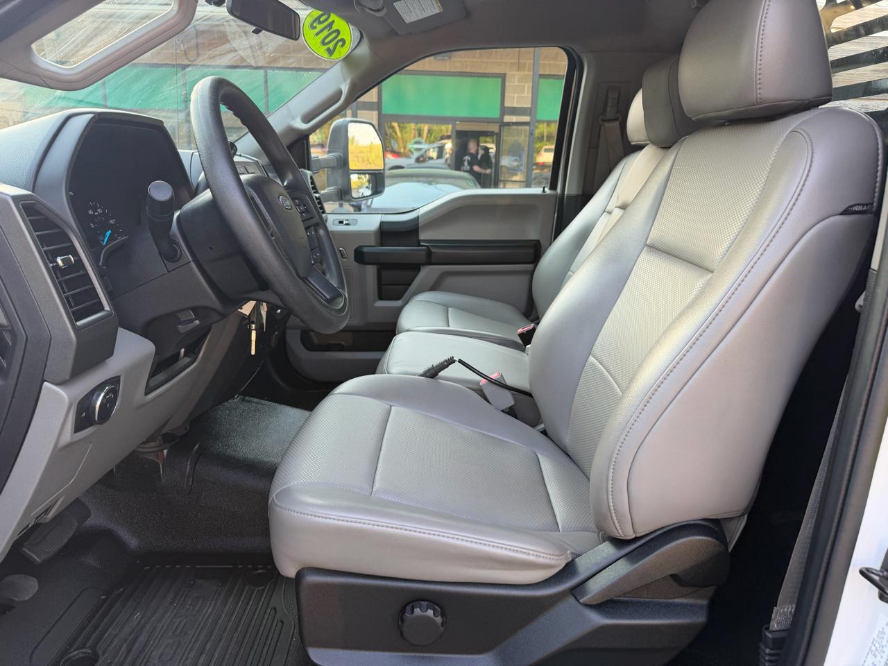 Ford Super Duty F-550 DRW XLT 4WD Reg Cab 145" WB 60" CA 2019
