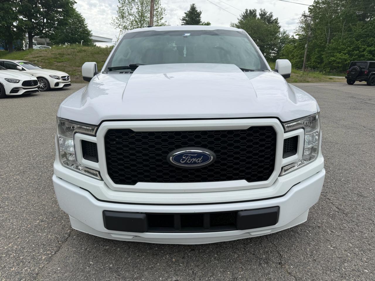 Ford F-150 2WD Reg Cab 145" XLT 2018