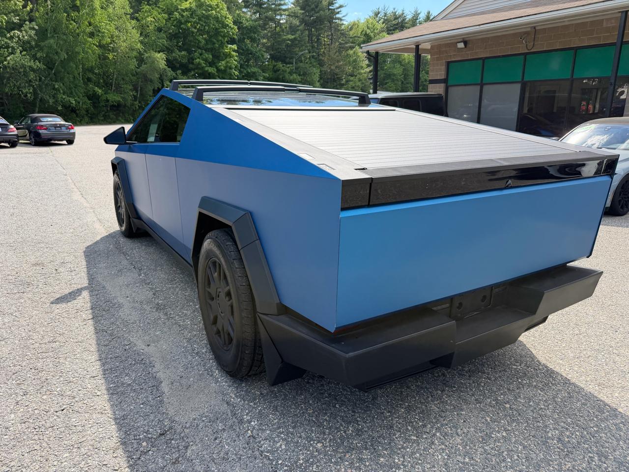 Tesla Cybertruck AWD 2024