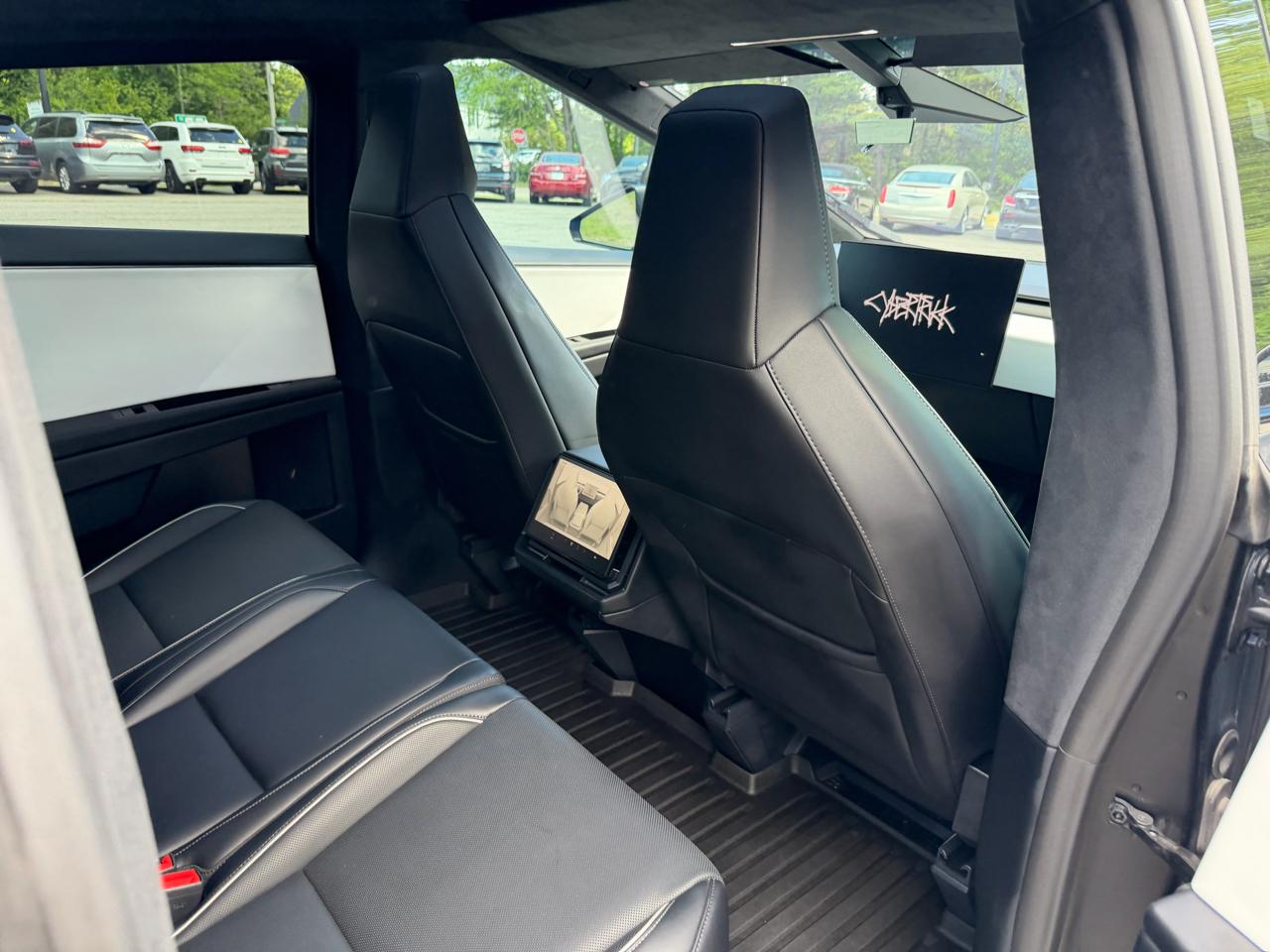 Tesla Cybertruck AWD 2024