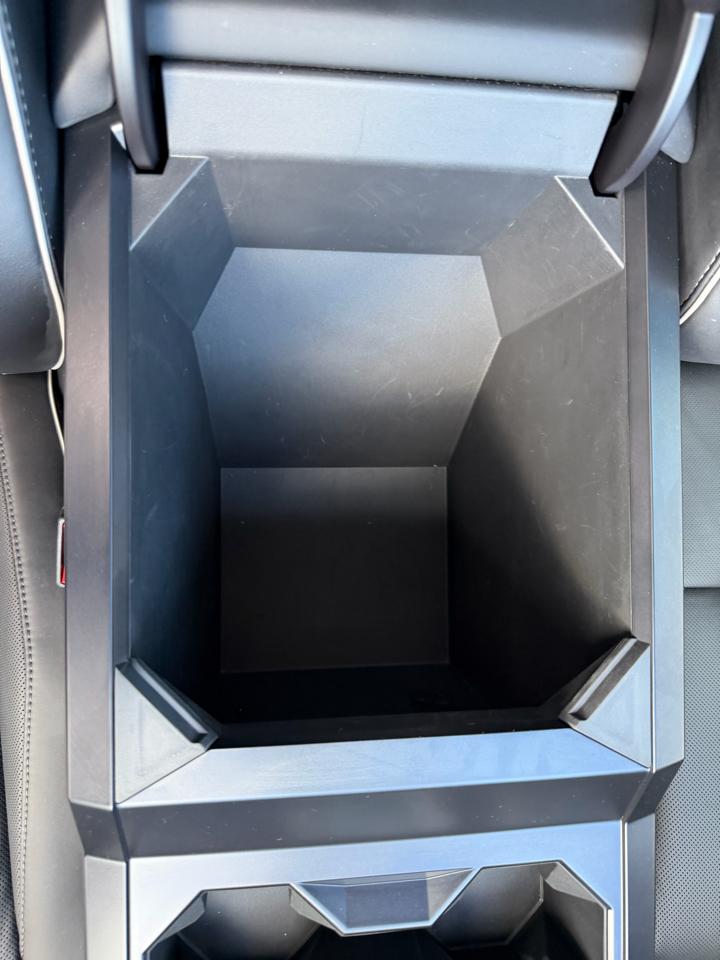 Tesla Cybertruck AWD 2024