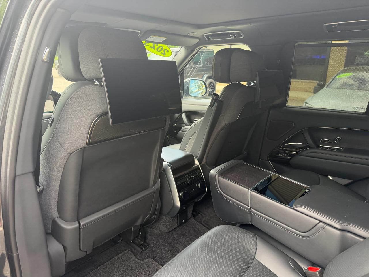 Land Rover Range Rover SV SWB 2023