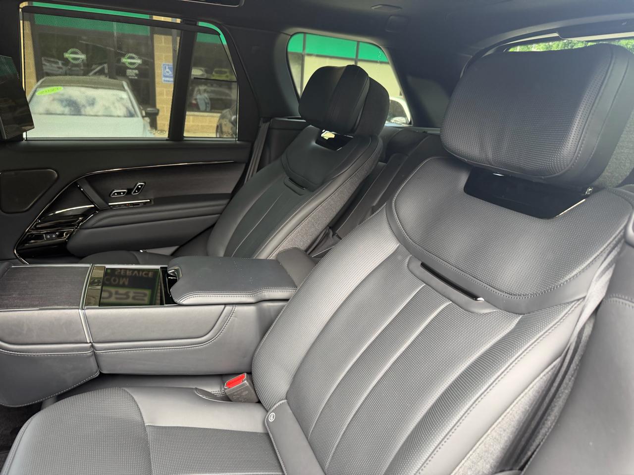 Land Rover Range Rover SV SWB 2023
