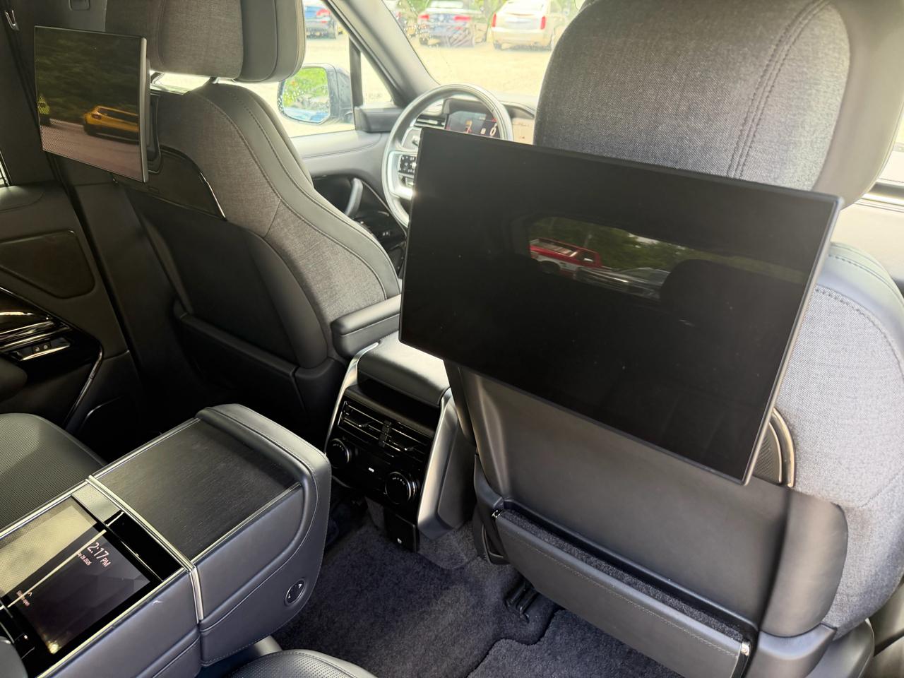 Land Rover Range Rover SV SWB 2023