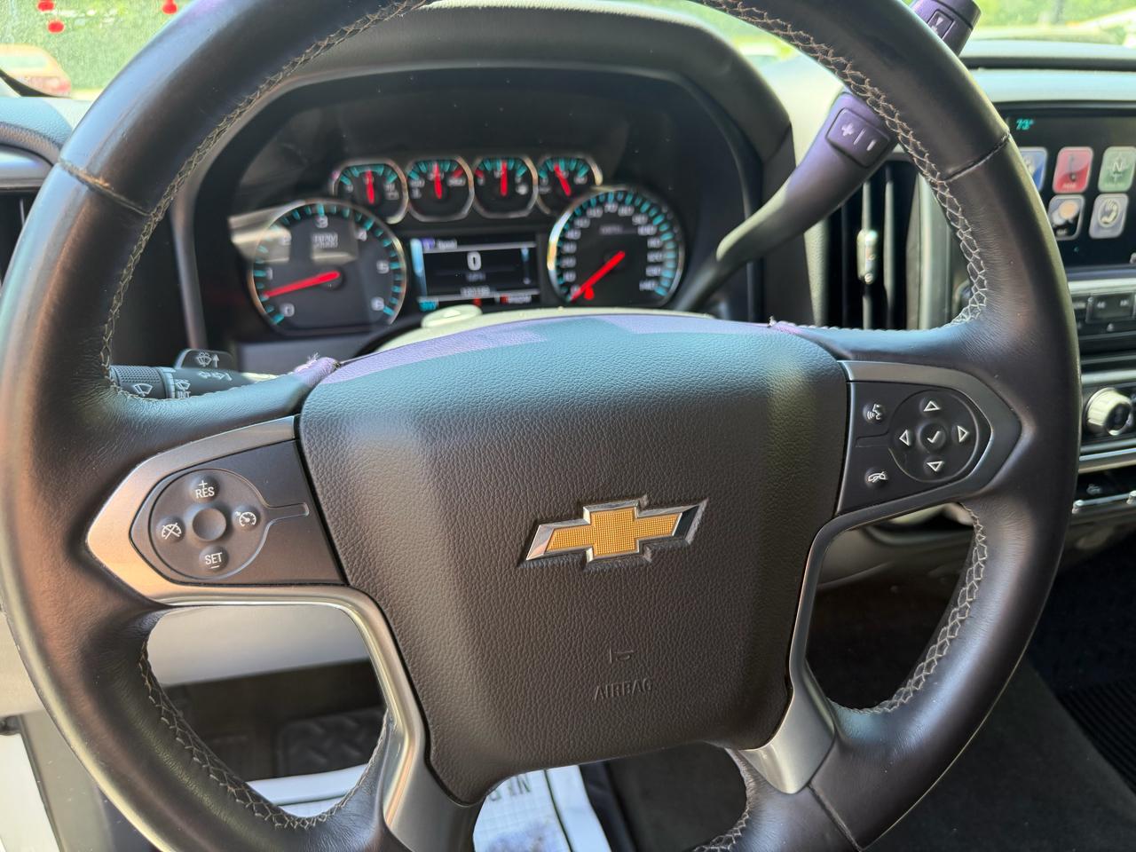 Chevrolet Silverado 1500 4WD Crew Cab 143.5" LT w/1LT 2015