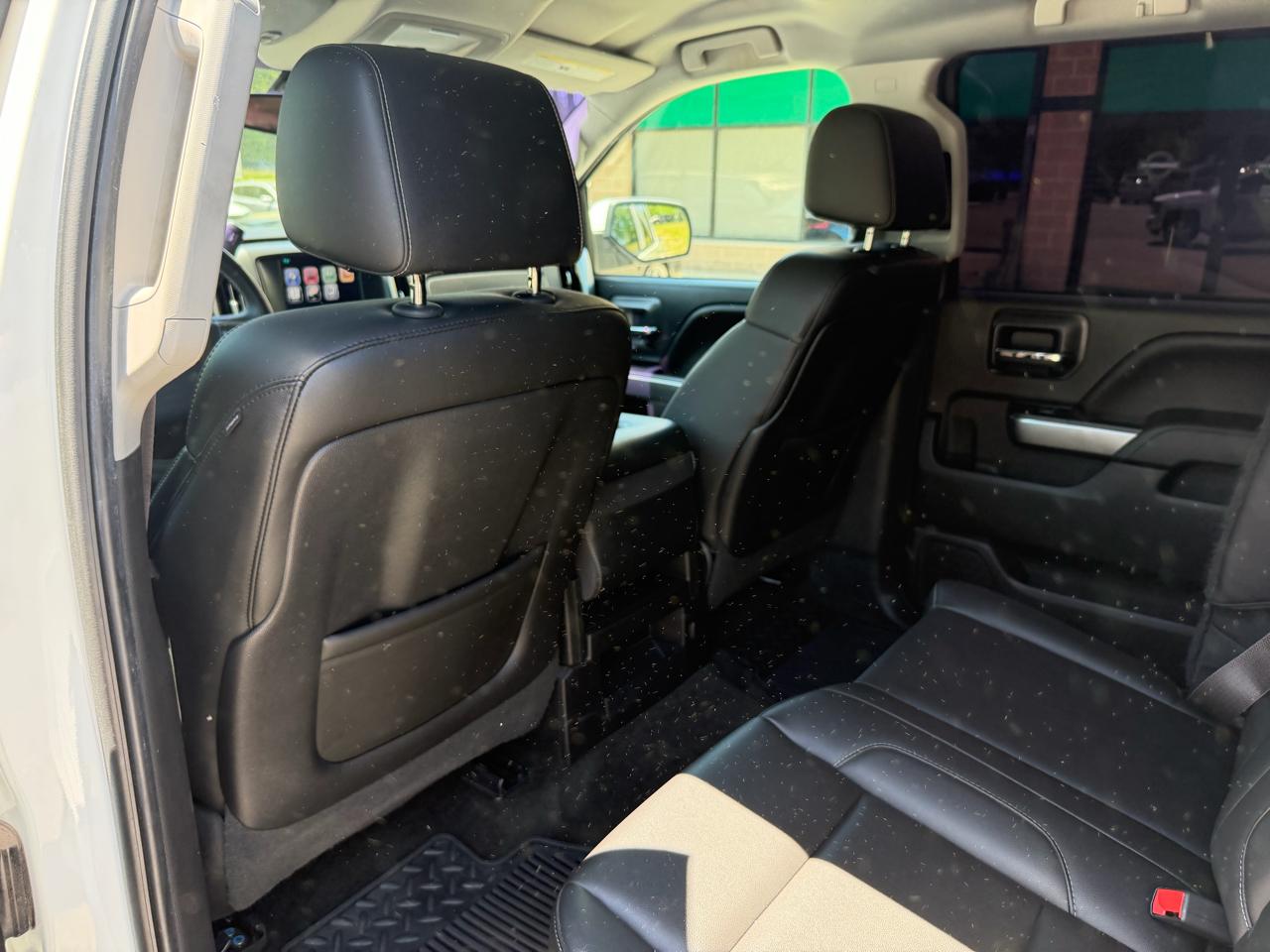 Chevrolet Silverado 1500 4WD Crew Cab 143.5" LT w/1LT 2015