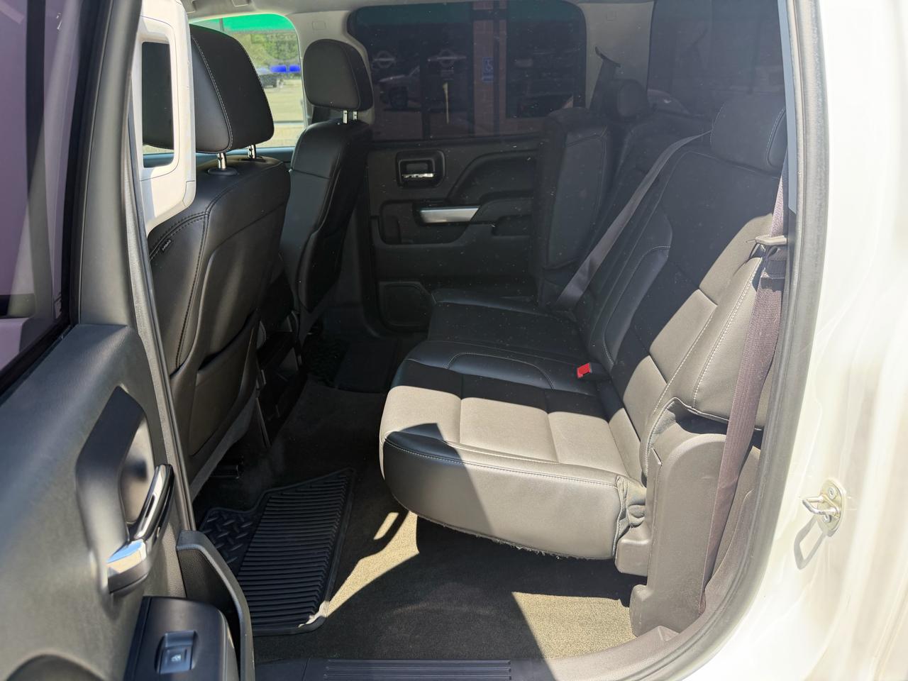 Chevrolet Silverado 1500 4WD Crew Cab 143.5" LT w/1LT 2015