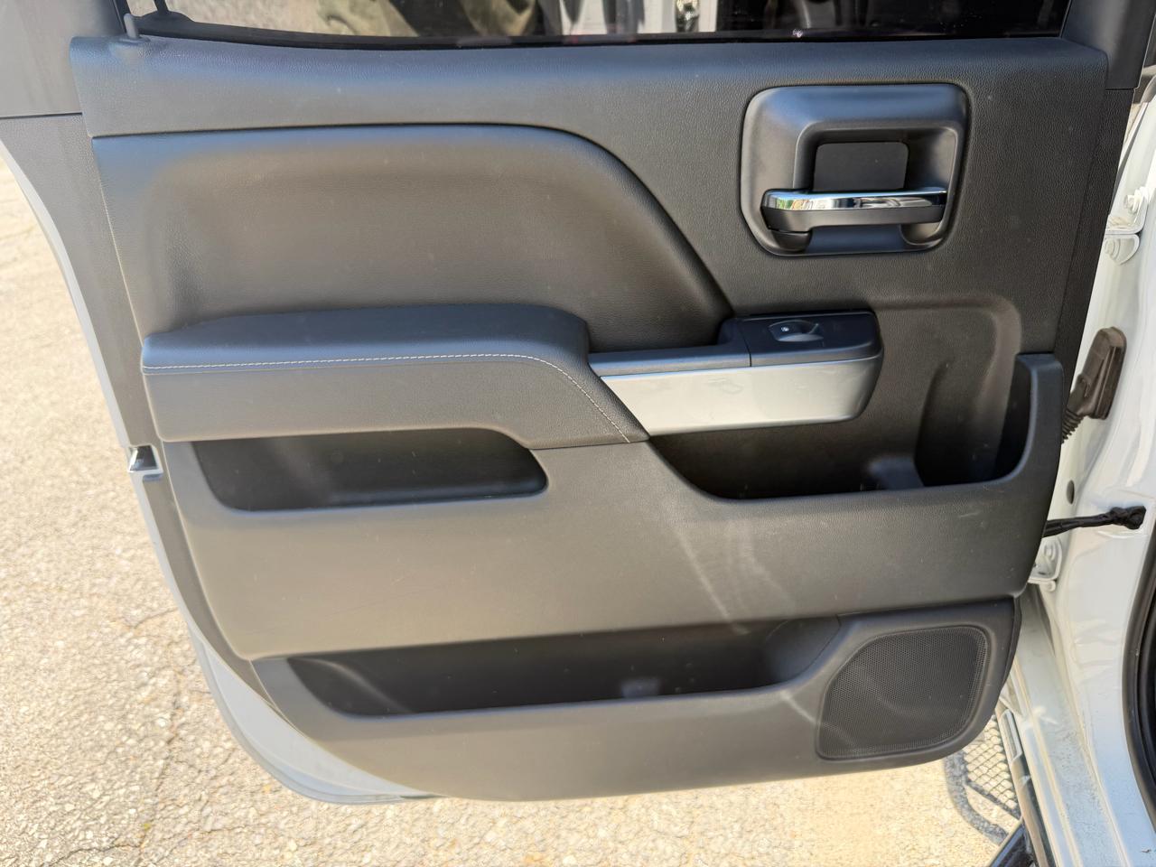 Chevrolet Silverado 1500 4WD Crew Cab 143.5" LT w/1LT 2015