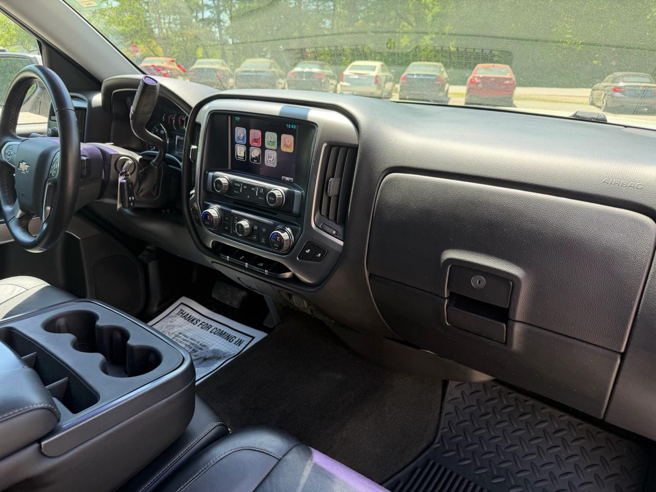 Chevrolet Silverado 1500 4WD Crew Cab 143.5" LT w/1LT 2015