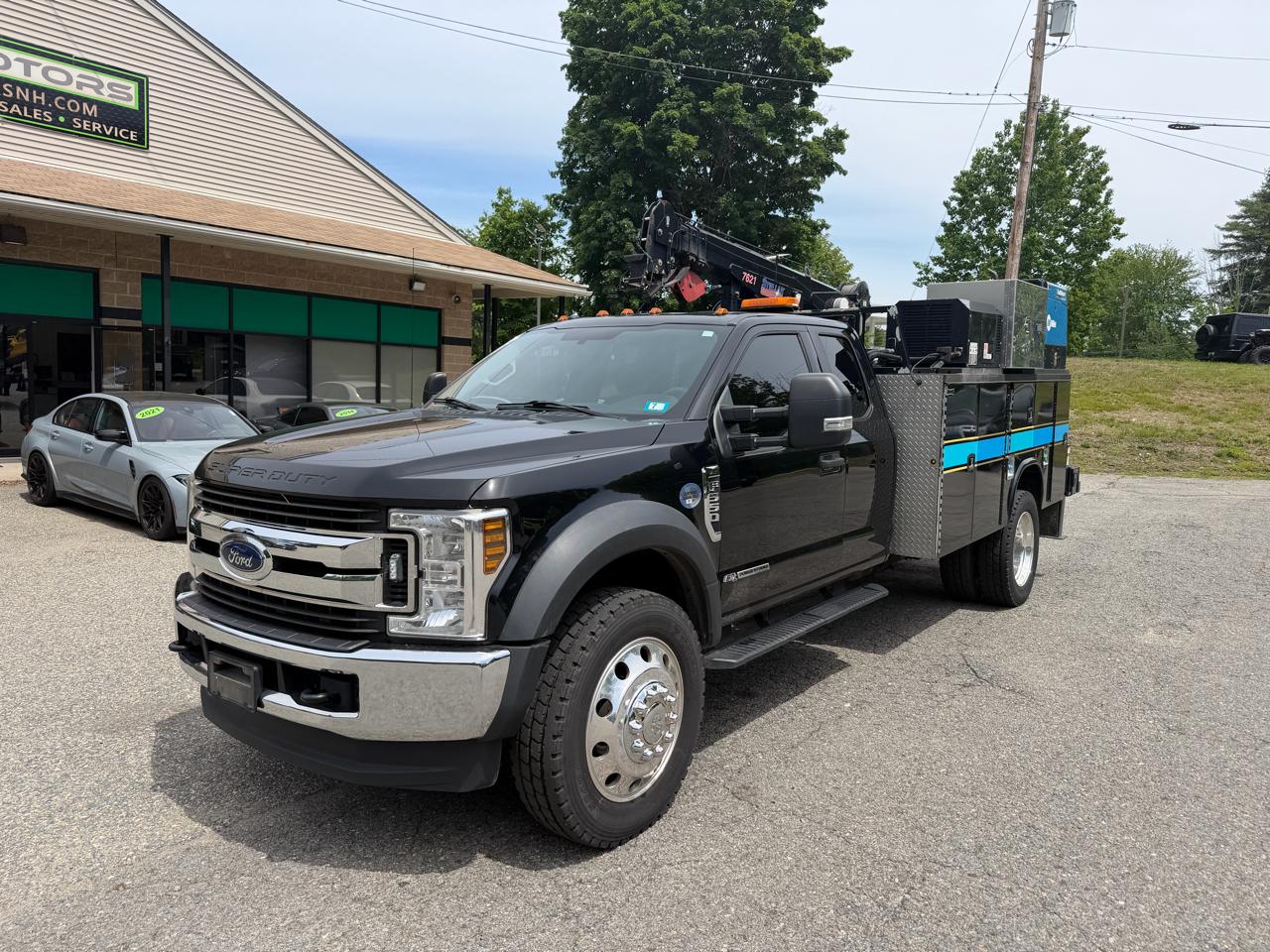 Ford Super Duty F-550 DRW Lariat 4WD SuperCab 168" WB 60" CA 2019