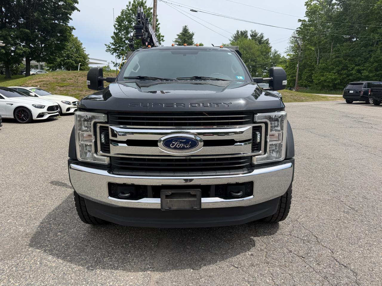 Ford Super Duty F-550 DRW Lariat 4WD SuperCab 168" WB 60" CA 2019