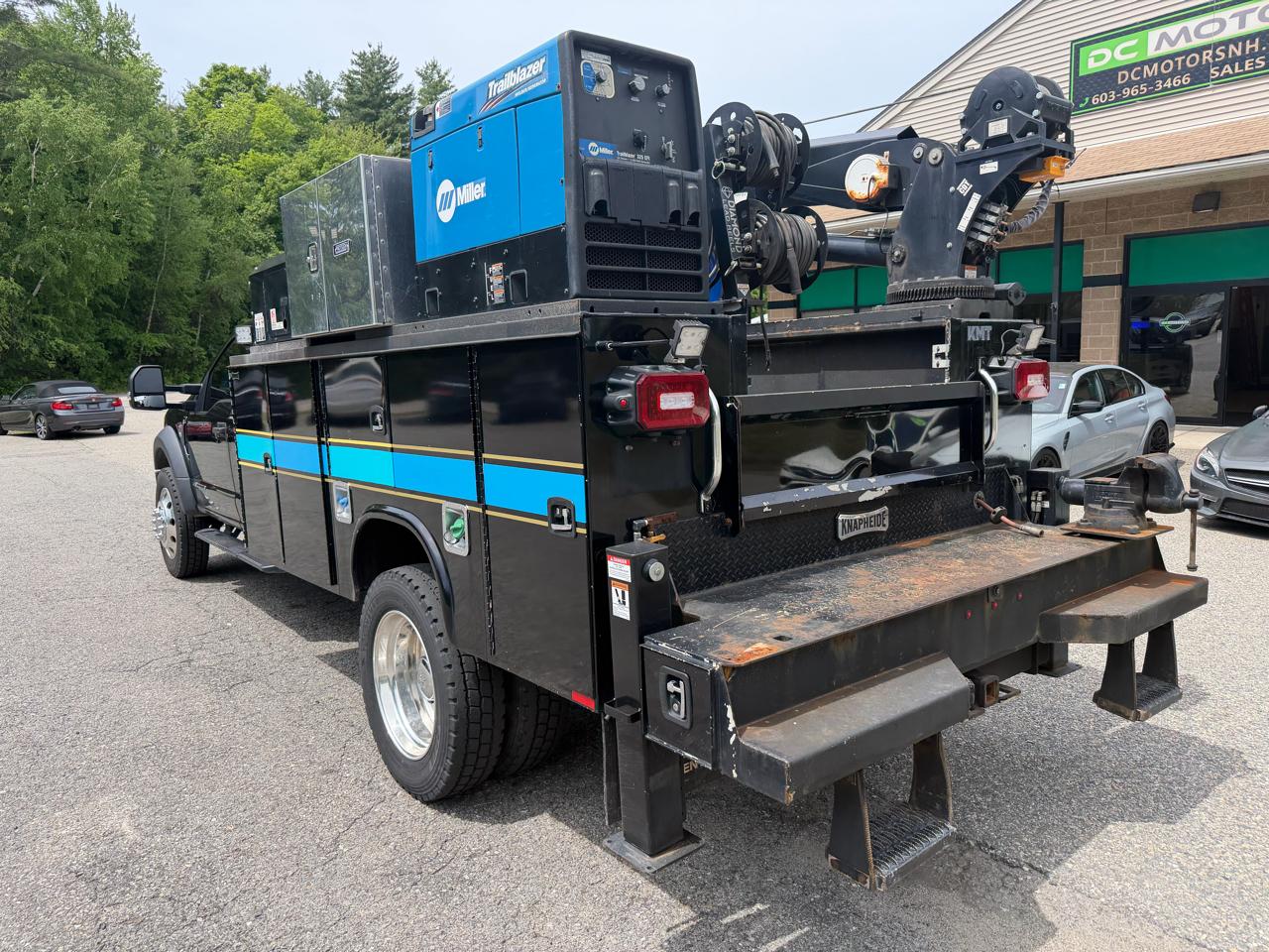 Ford Super Duty F-550 DRW Lariat 4WD SuperCab 168" WB 60" CA 2019