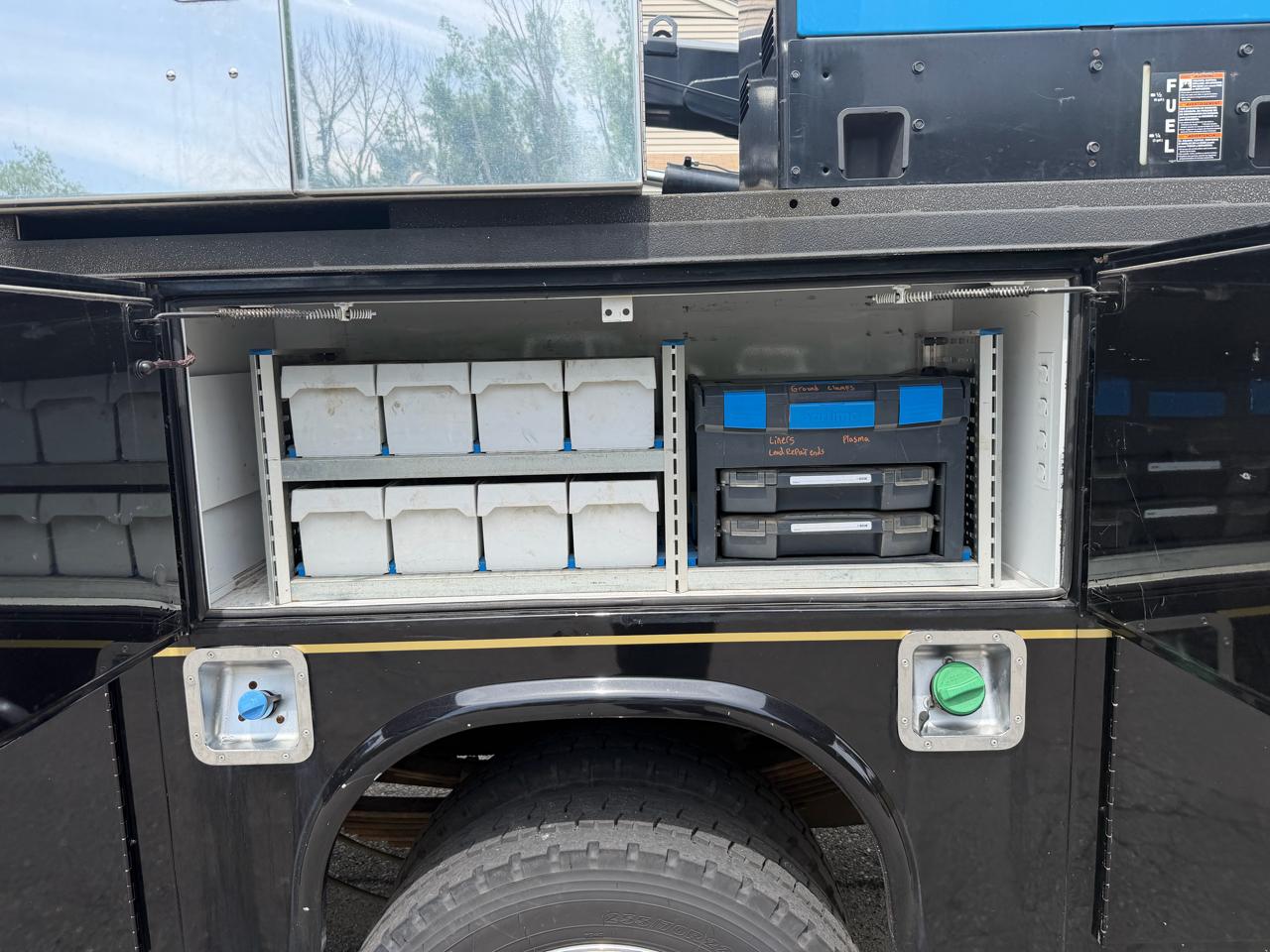 Ford Super Duty F-550 DRW Lariat 4WD SuperCab 168" WB 60" CA 2019