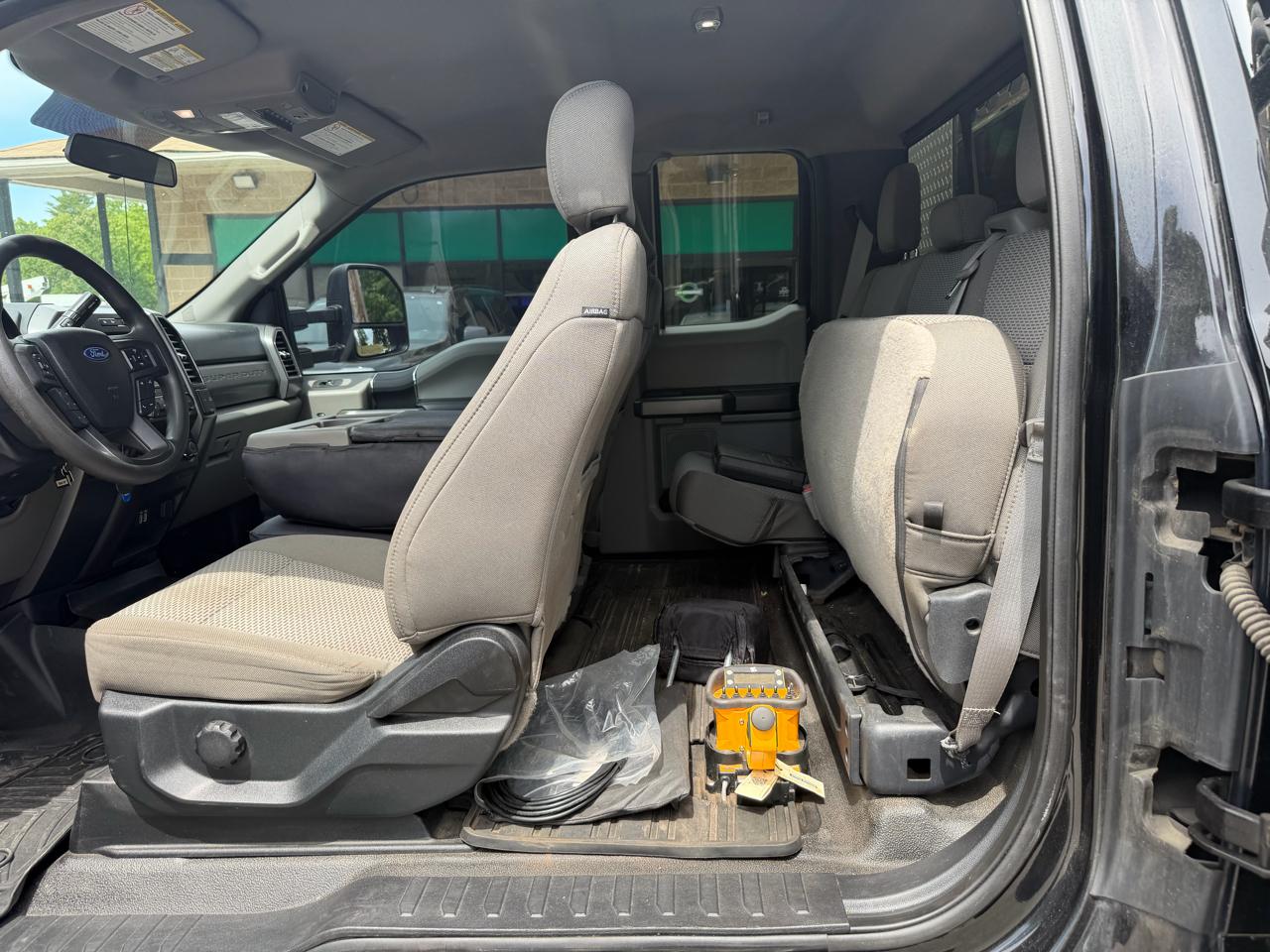 Ford Super Duty F-550 DRW Lariat 4WD SuperCab 168" WB 60" CA 2019