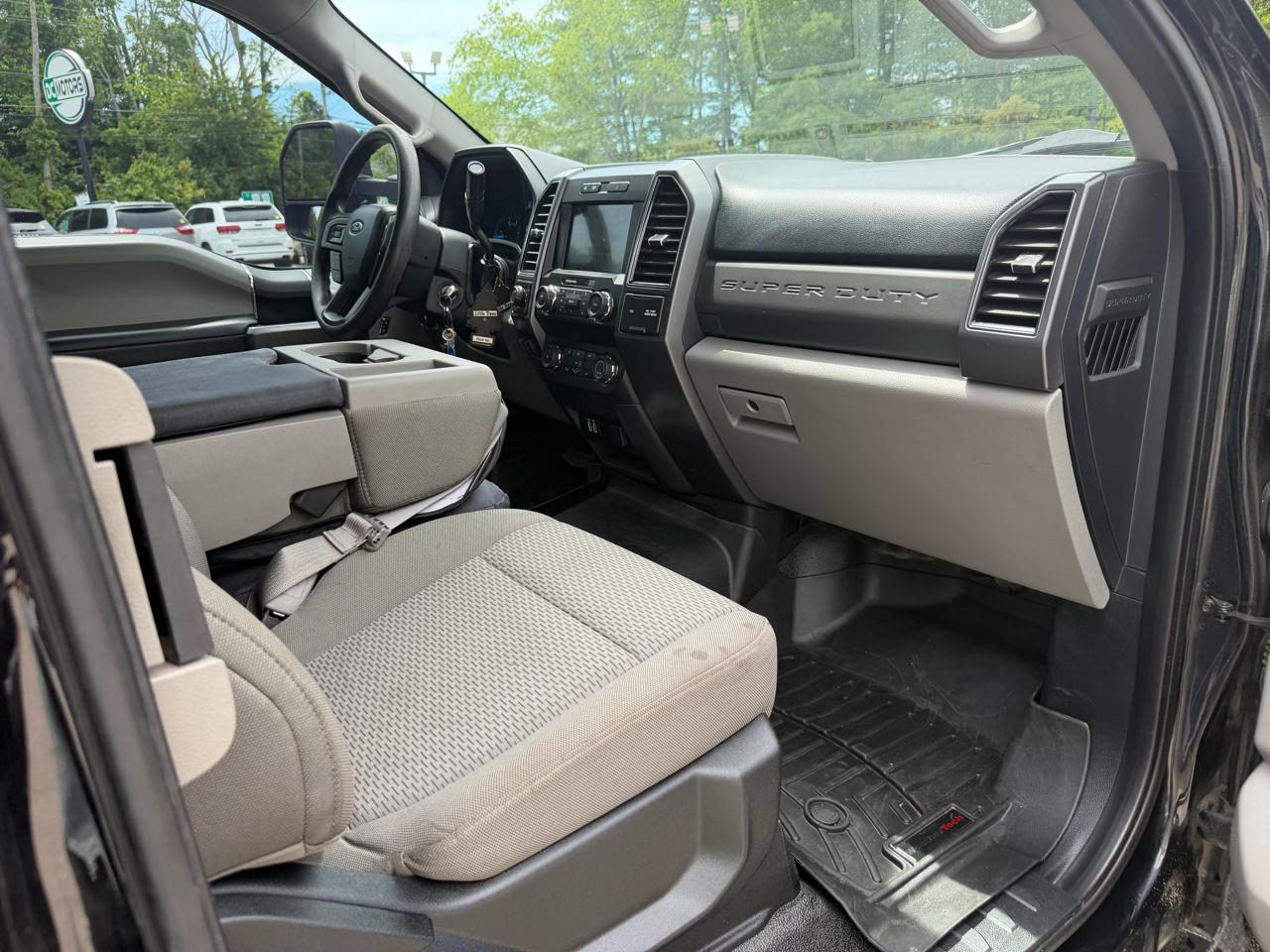 Ford Super Duty F-550 DRW Lariat 4WD SuperCab 168" WB 60" CA 2019