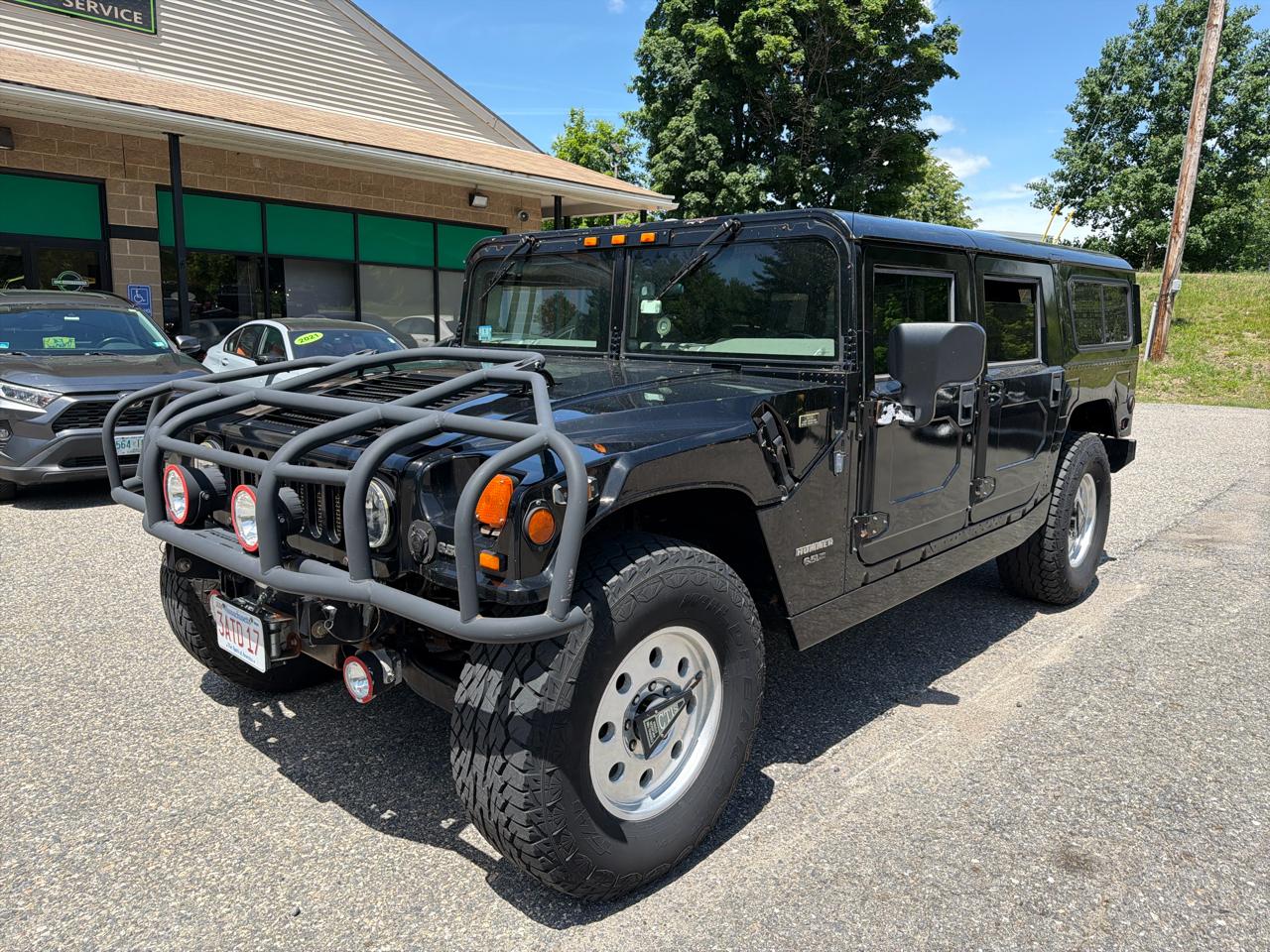AM General Hummer 4-Passenger Wgn Enclosed 1998