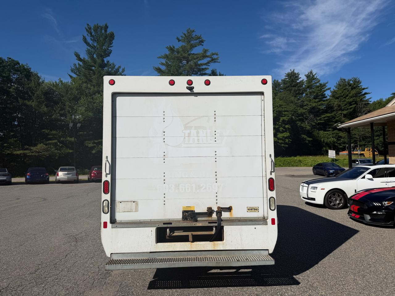 Chevrolet Express Commercial Cutaway 3500 Van 159" 2017