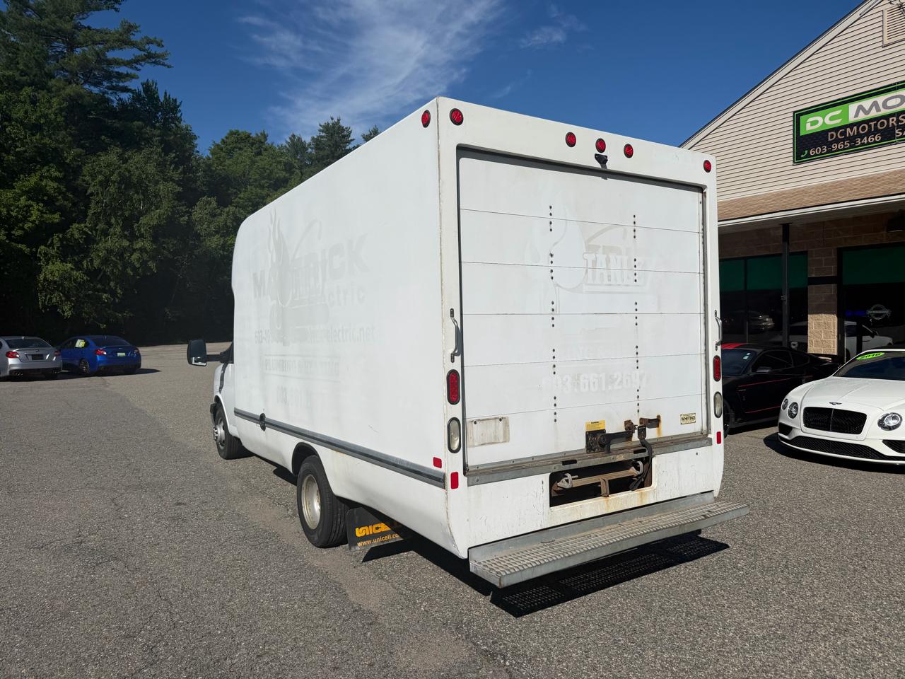 Chevrolet Express Commercial Cutaway 3500 Van 159" 2017