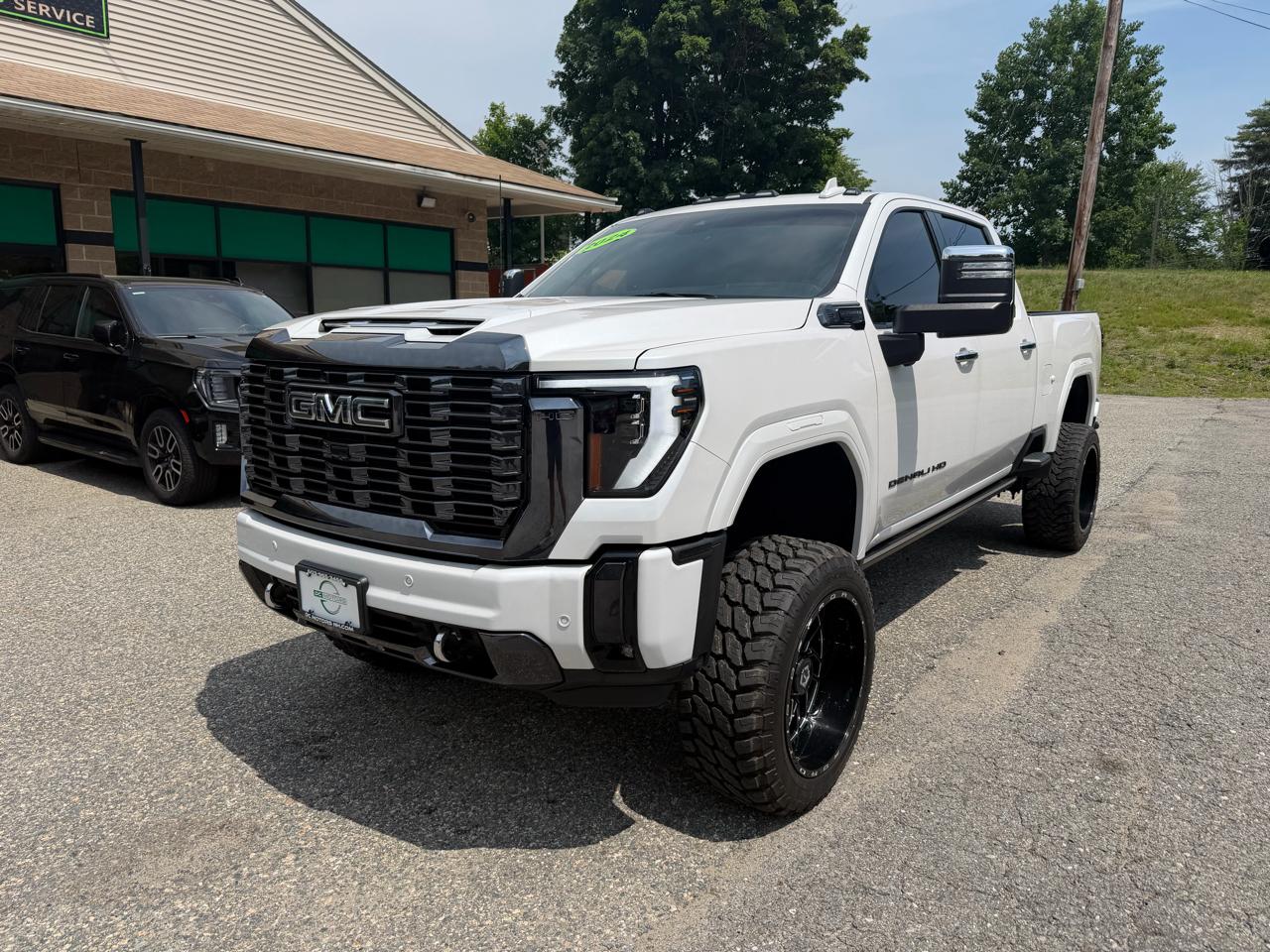 GMC Sierra 2500HD 4WD Crew Cab 159" Denali Ultimate 2024