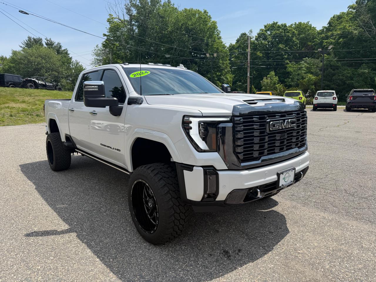 GMC Sierra 2500HD 4WD Crew Cab 159" Denali Ultimate 2024