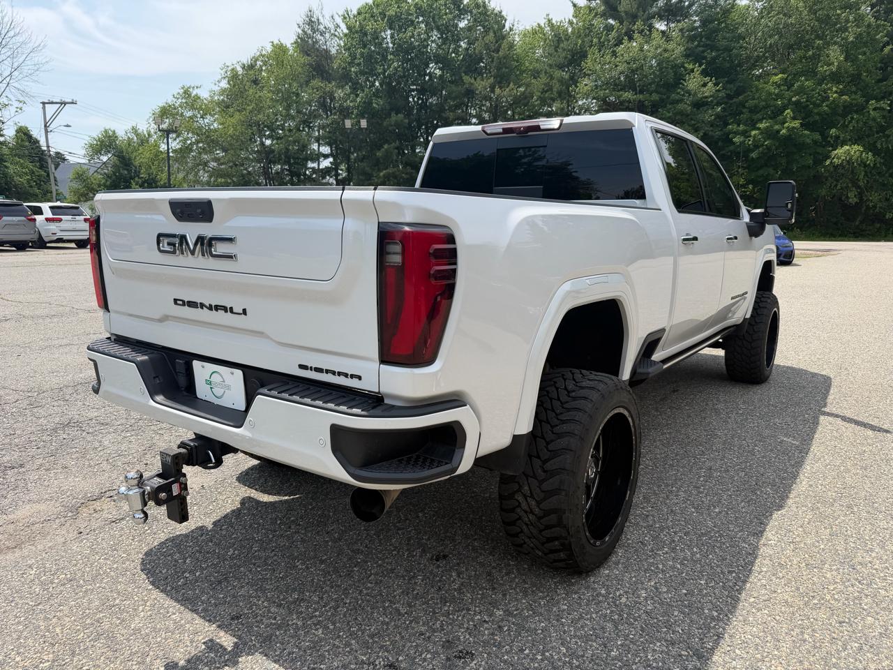 GMC Sierra 2500HD 4WD Crew Cab 159" Denali Ultimate 2024