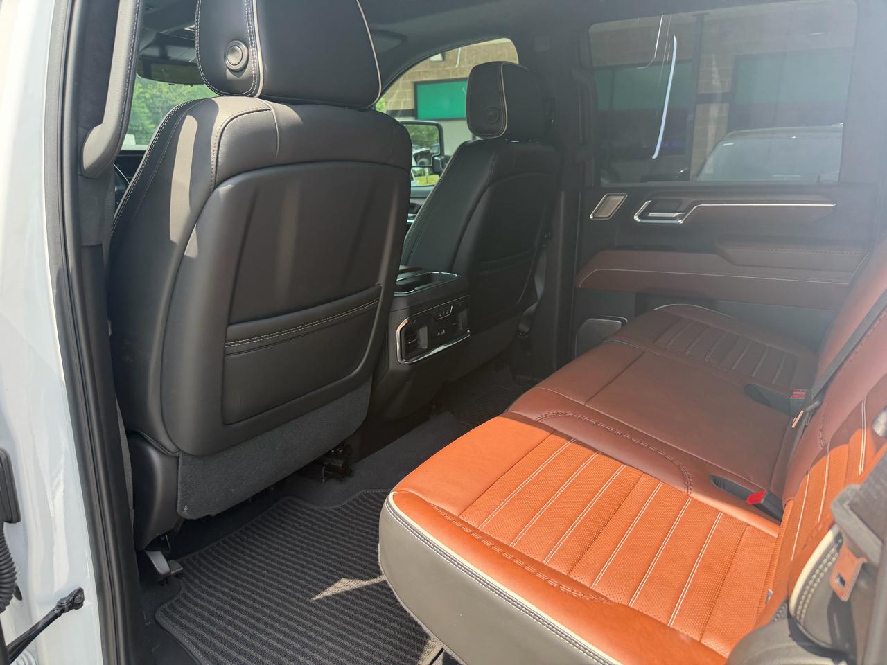 GMC Sierra 2500HD 4WD Crew Cab 159" Denali Ultimate 2024