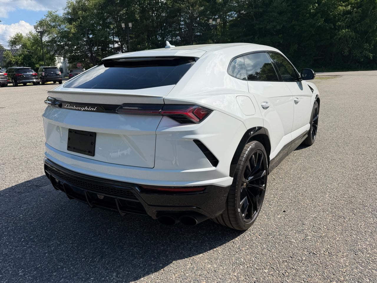 Lamborghini Urus AWD 2021