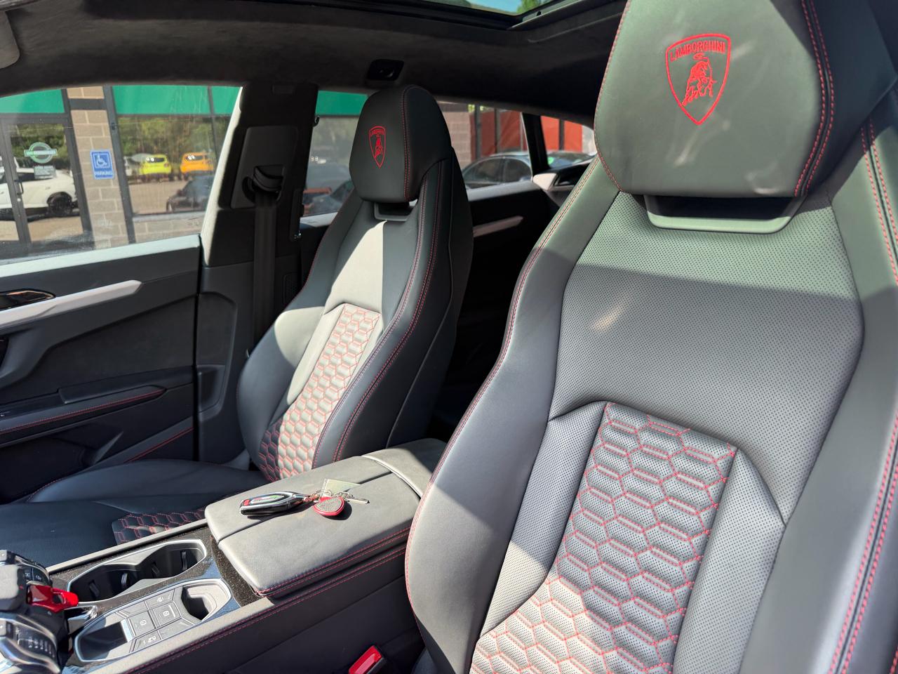 Lamborghini Urus AWD 2021