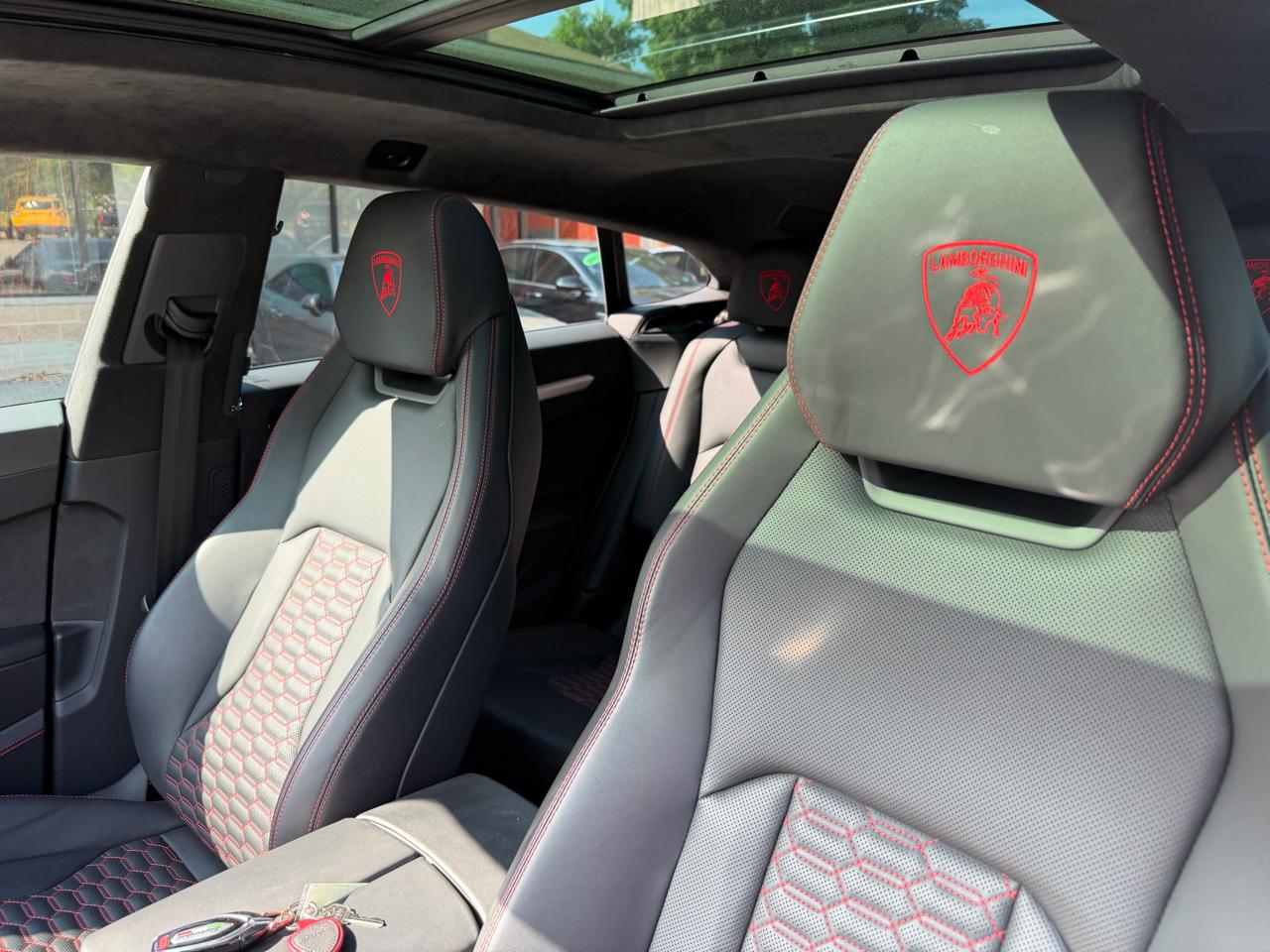 Lamborghini Urus AWD 2021
