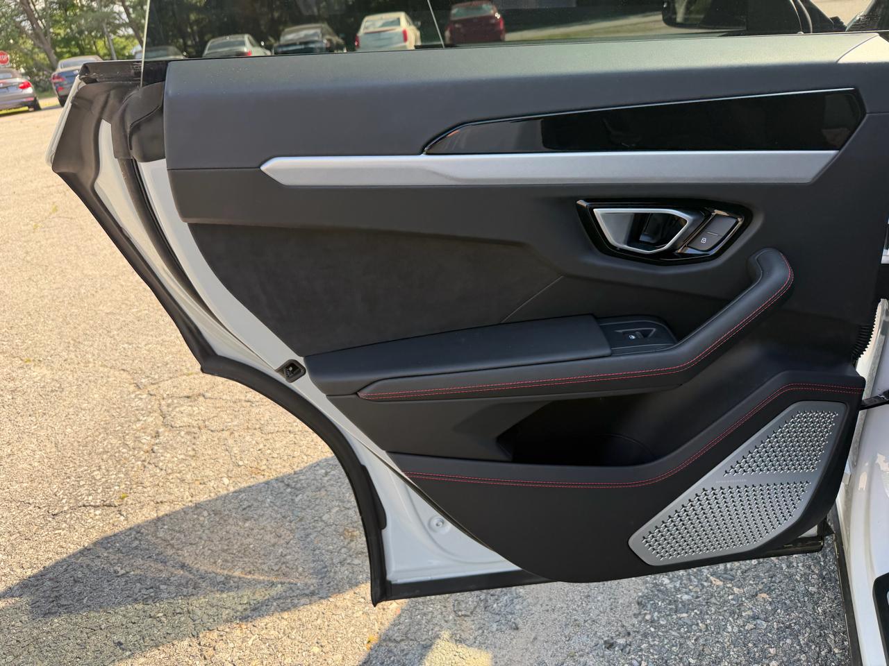 Lamborghini Urus AWD 2021