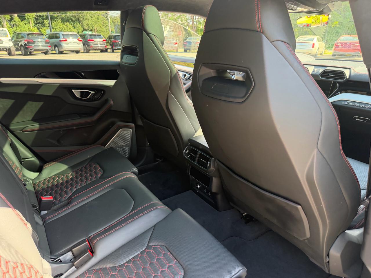 Lamborghini Urus AWD 2021