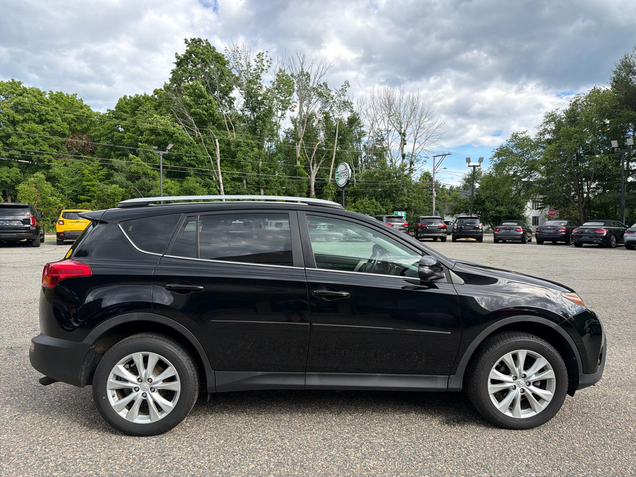 Toyota RAV4 AWD 4dr Limited (Natl) 2015