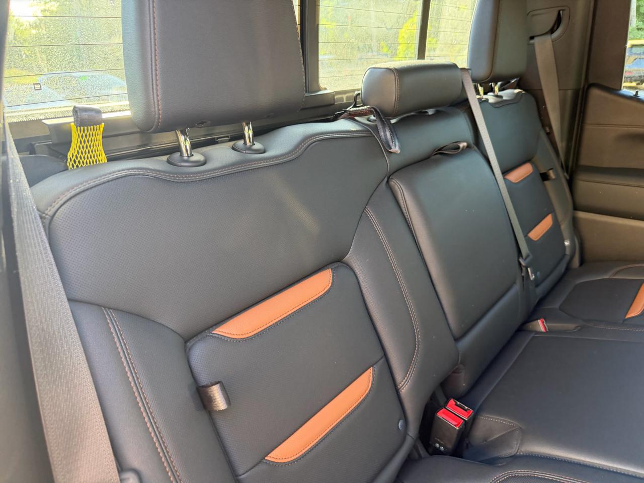 GMC Sierra 1500 4WD Crew Cab 147" AT4 2021