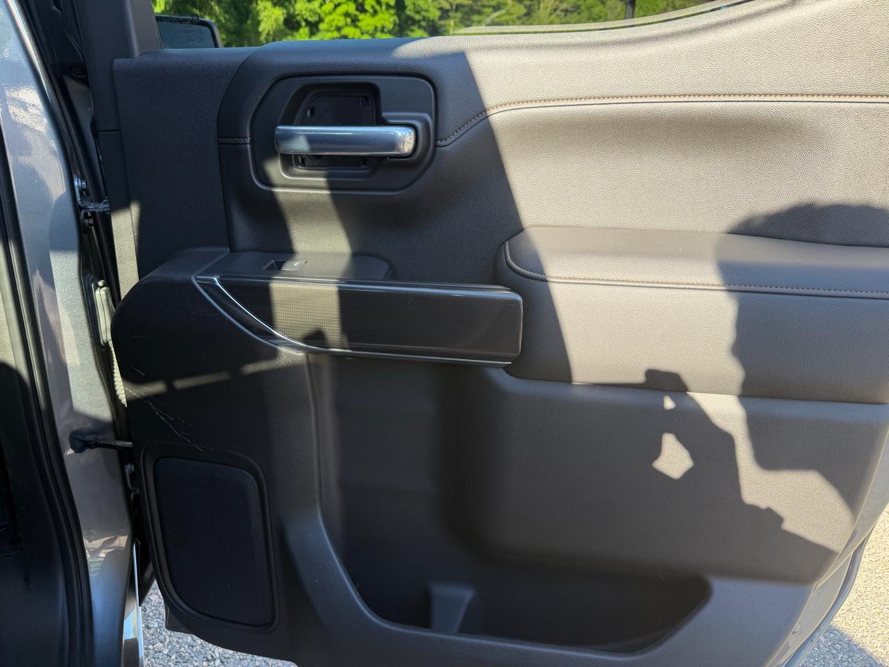 GMC Sierra 1500 4WD Crew Cab 147" AT4 2021